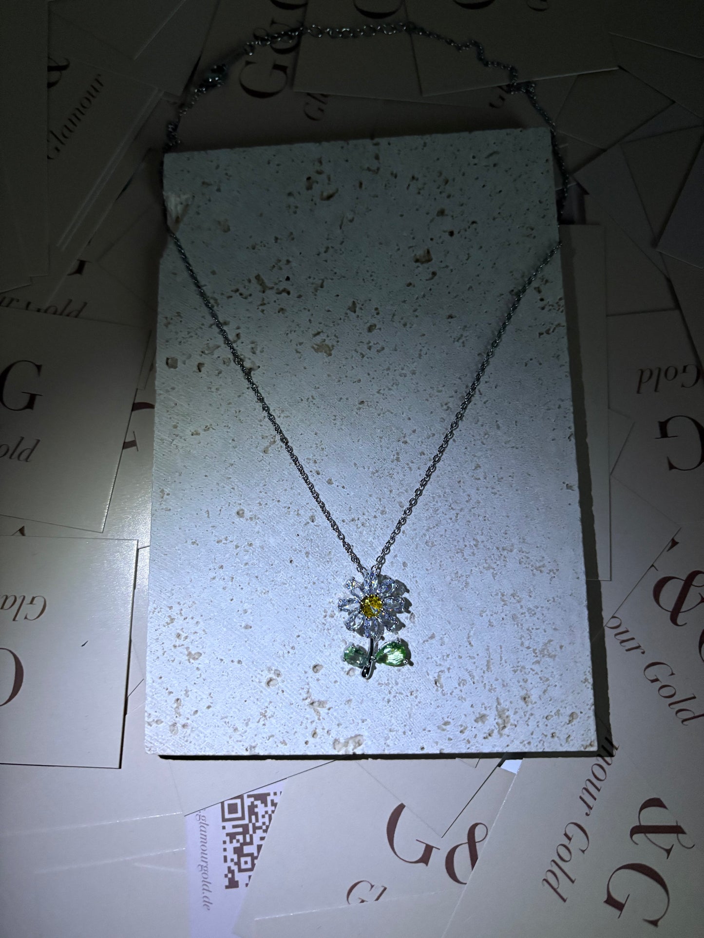Daisy Necklace Silver