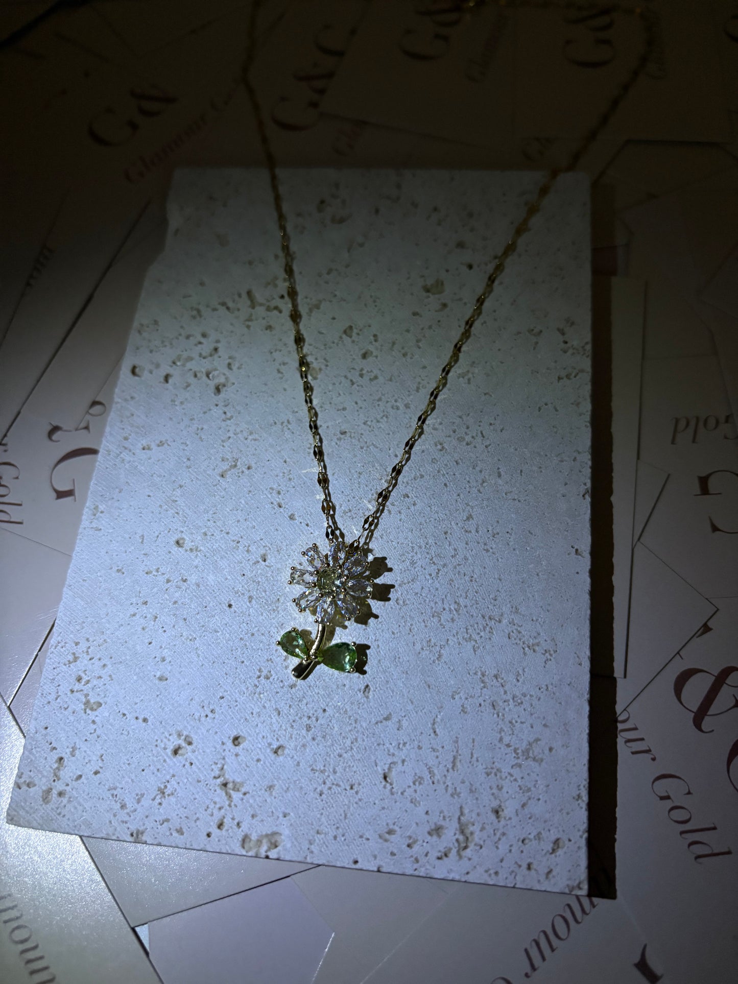 Daisy Necklace Gold